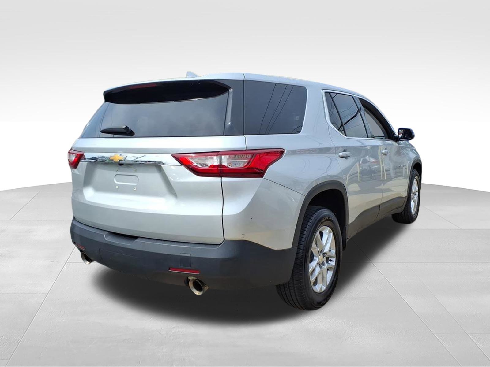 Used 2019 Chevrolet Traverse LS image 5