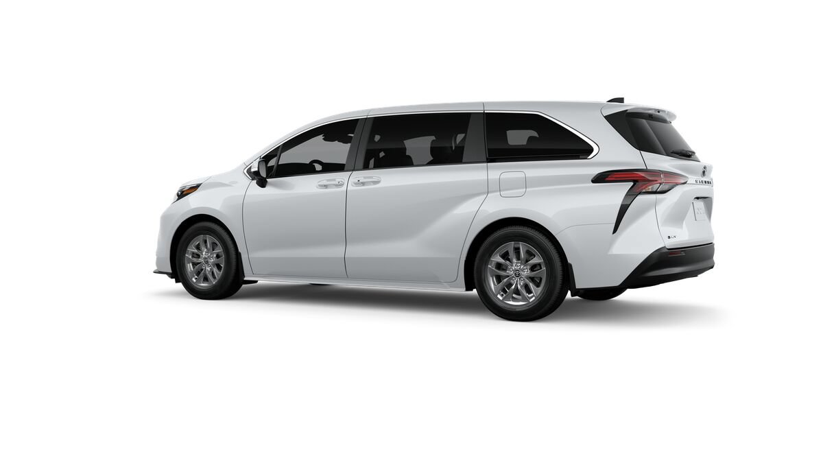 New 2026 Toyota Sienna LE FWD image 5