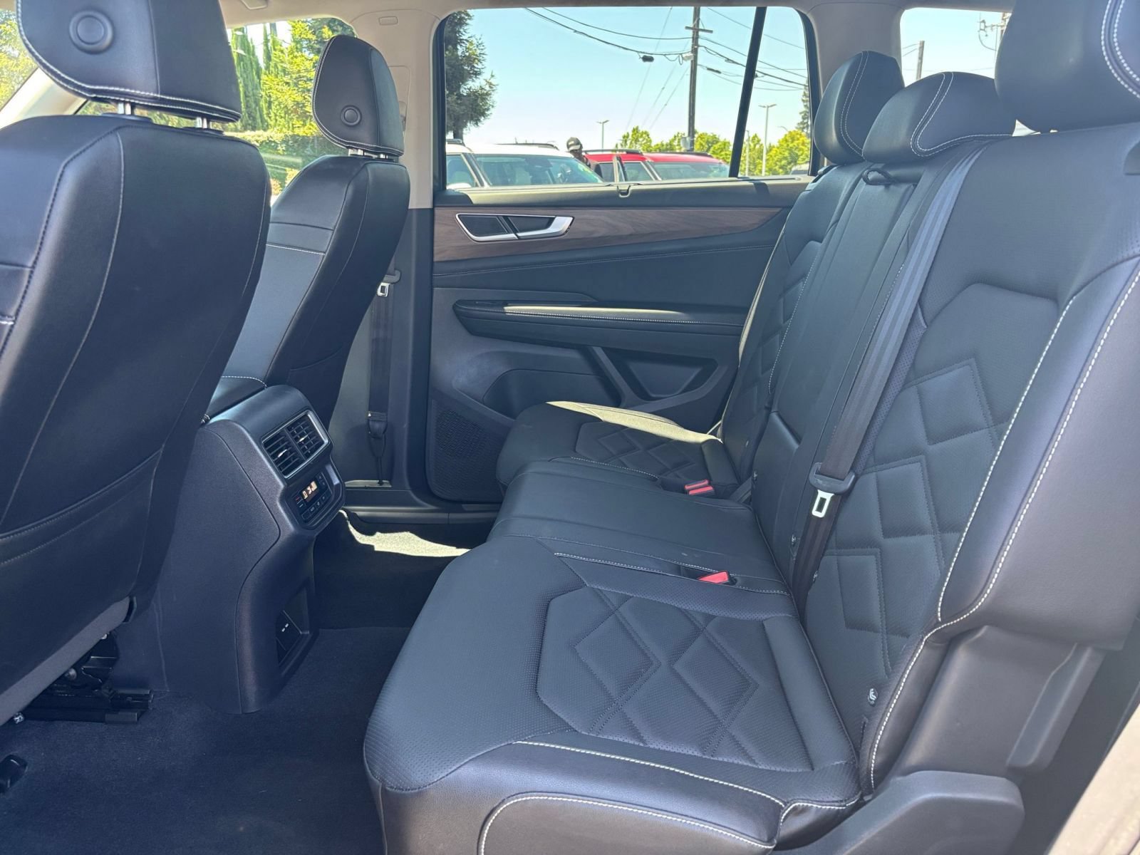 Used 2026 Volkswagen Atlas SE AWD/4WD image 28