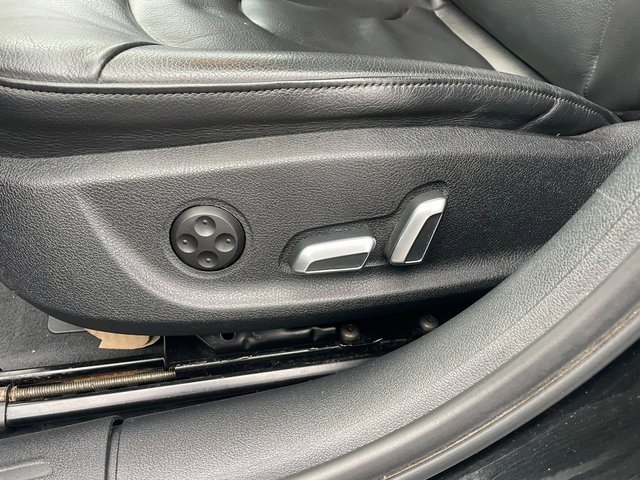 Used 2016 Audi A4 Premium image 14