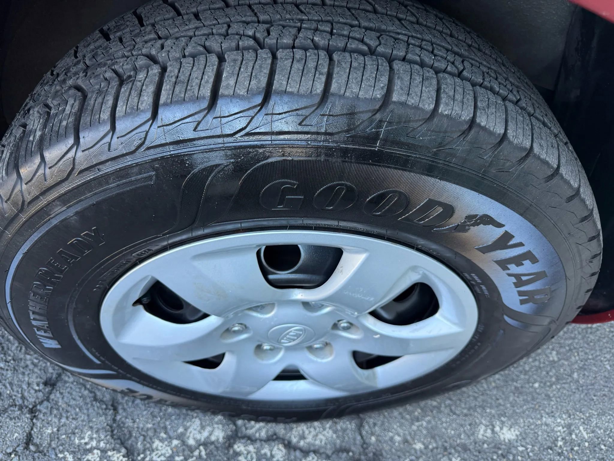 Used 2010 Kia Sedona LX w/ PWR Pkg image 38