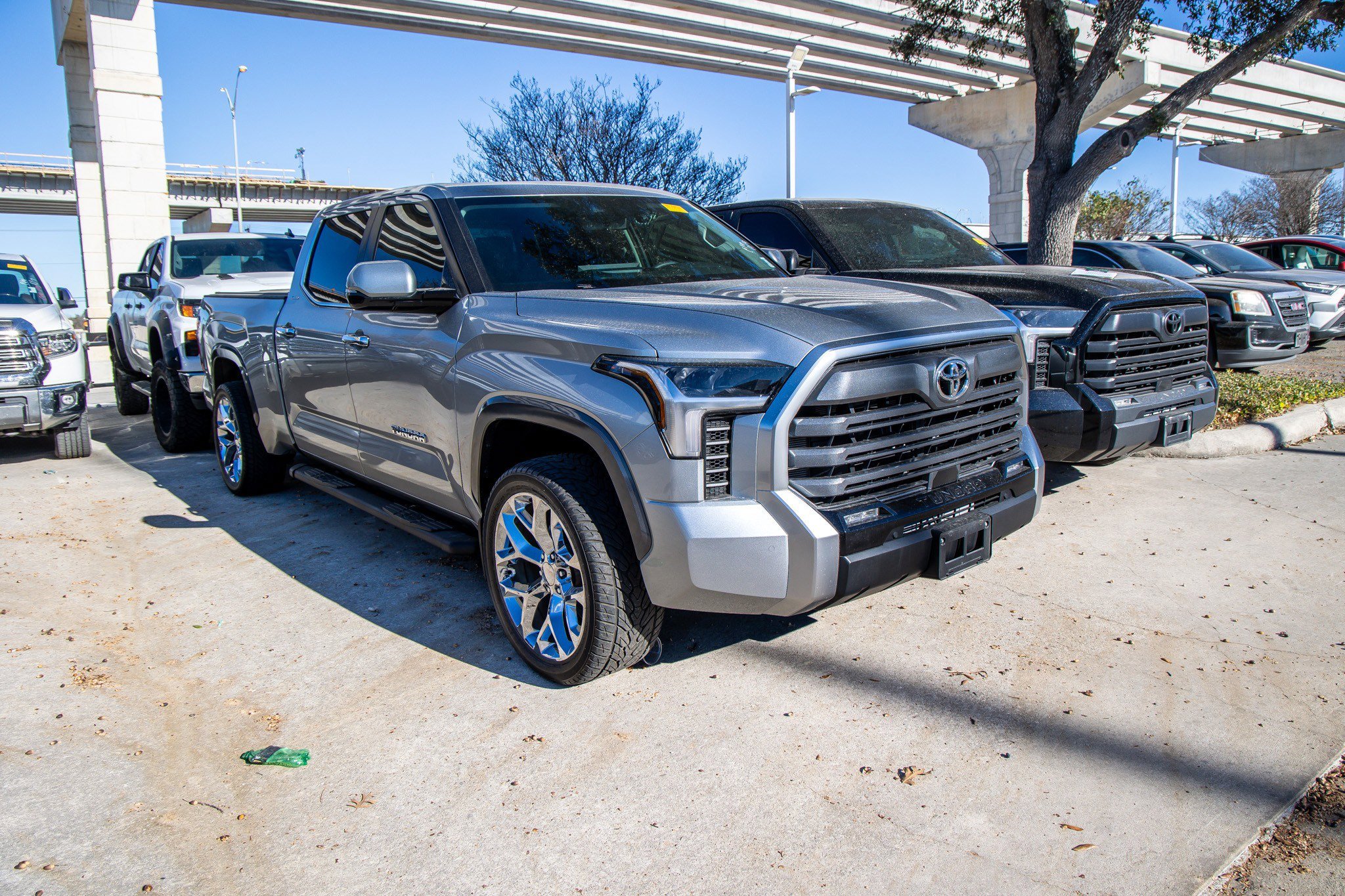 Used 2024 Toyota Tundra Limited image 6