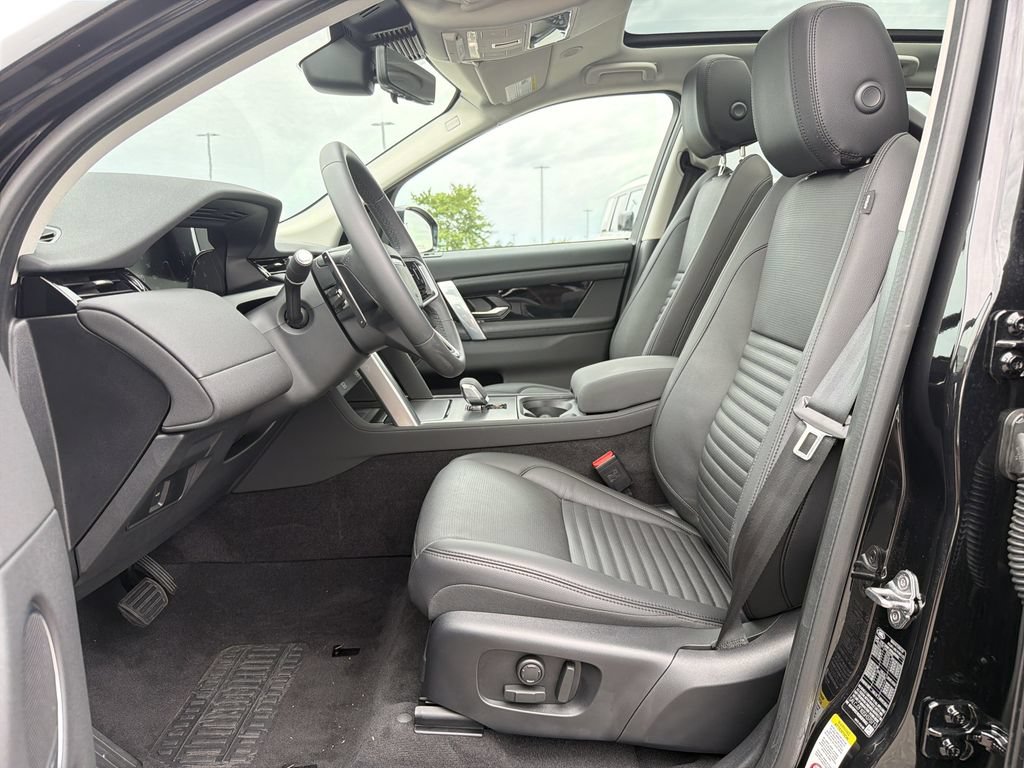Used 2025 Land Rover Discovery Sport S AWD/4WD image 3