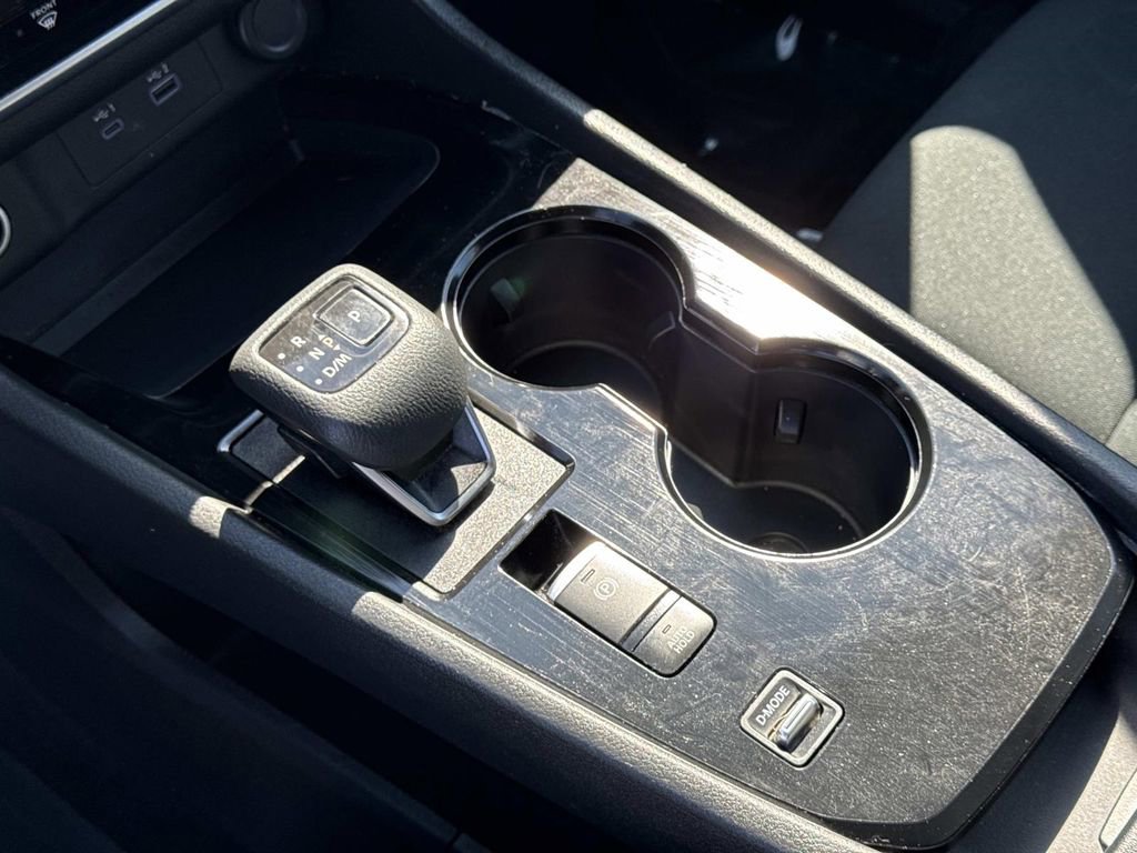 Certified 2023 Nissan Rogue S image 25