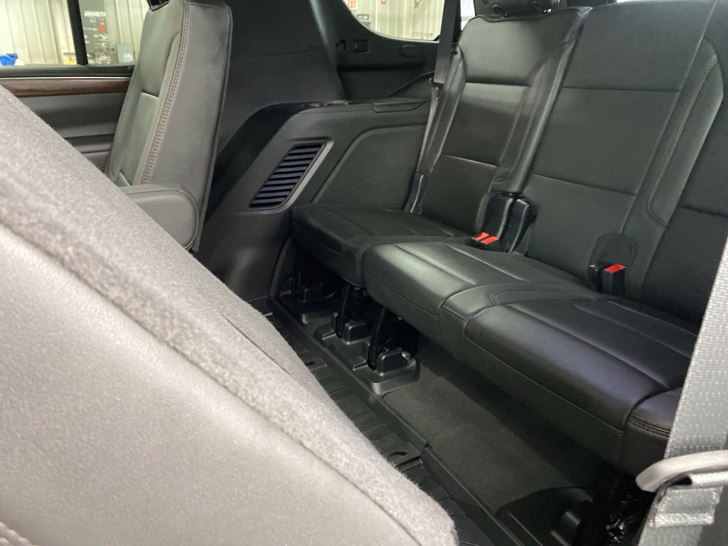 Used 2024 Chevrolet Tahoe High Country w/ Advanced Technology Package AWD/4WD image 38