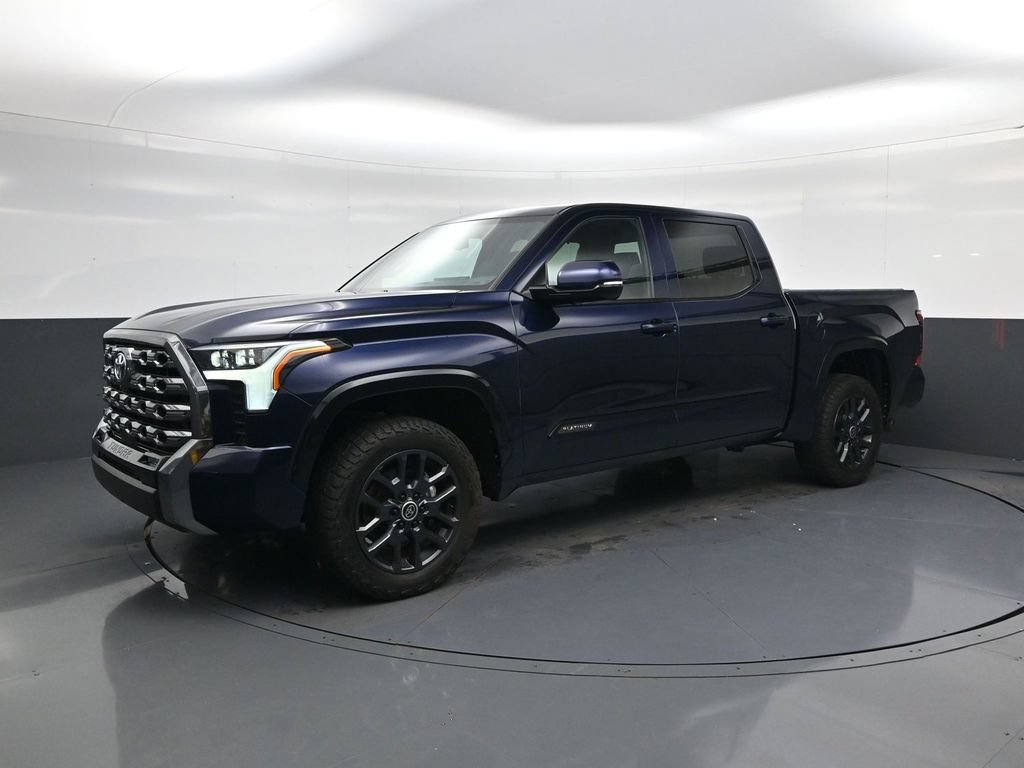 Used 2024 Toyota Tundra Platinum AWD/4WD image 4