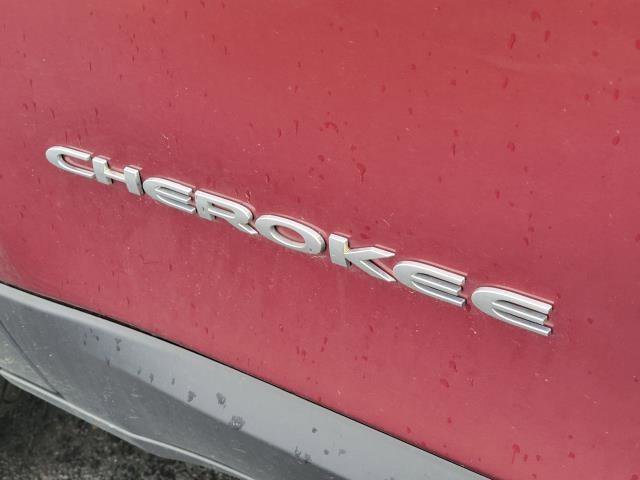 Used 2021 Jeep Cherokee Limited w/ Mopar Interior Package image 34