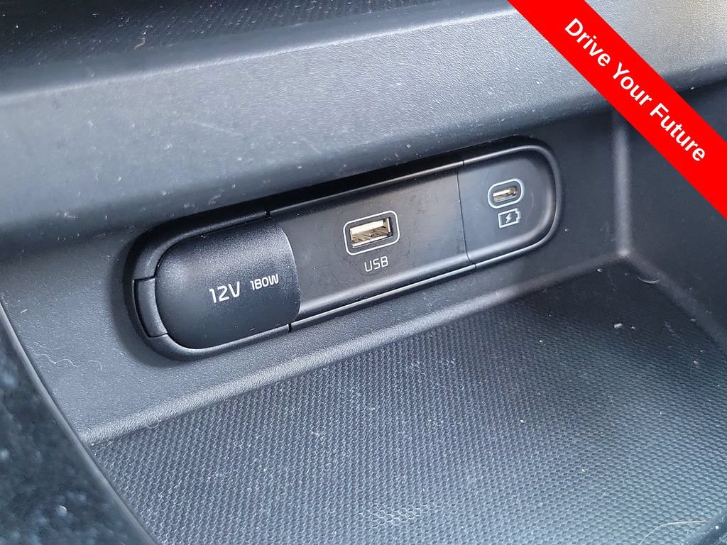 Used 2024 Kia Seltos S FWD image 12