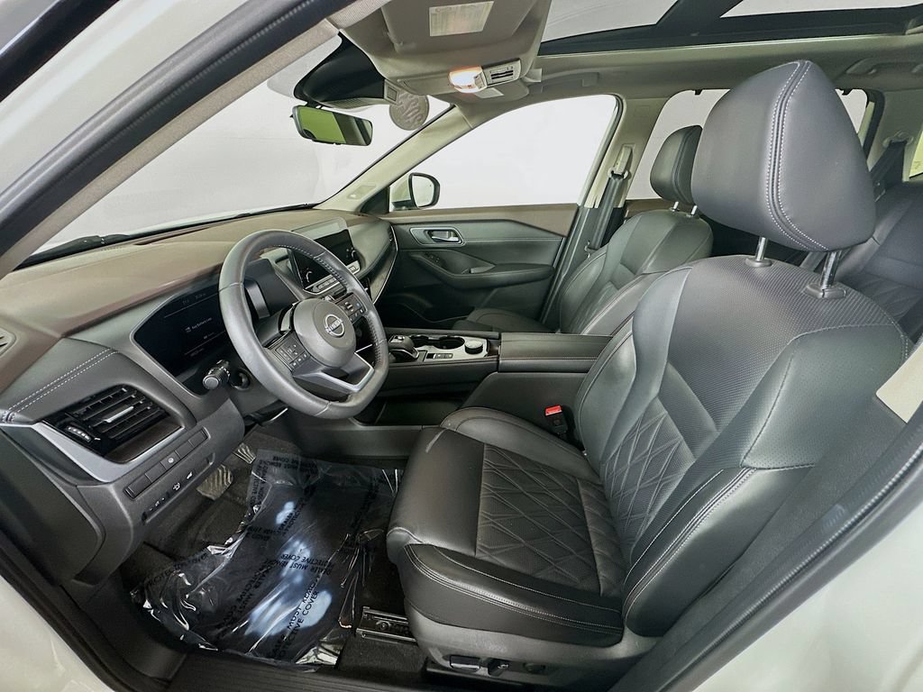 Certified 2023 Nissan Rogue Platinum AWD/4WD image 29