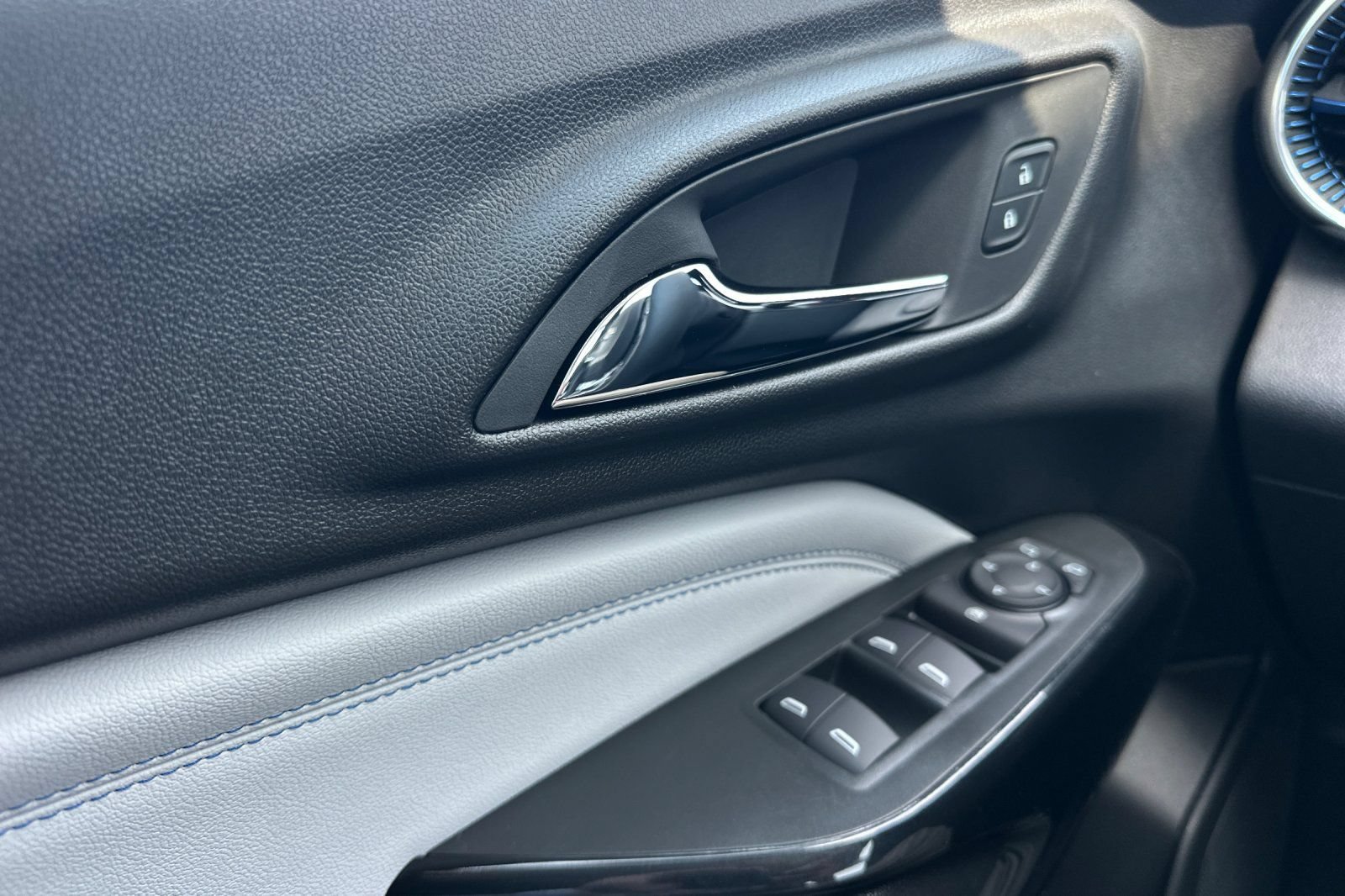 New 2026 Chevrolet Trax LT FWD image 11