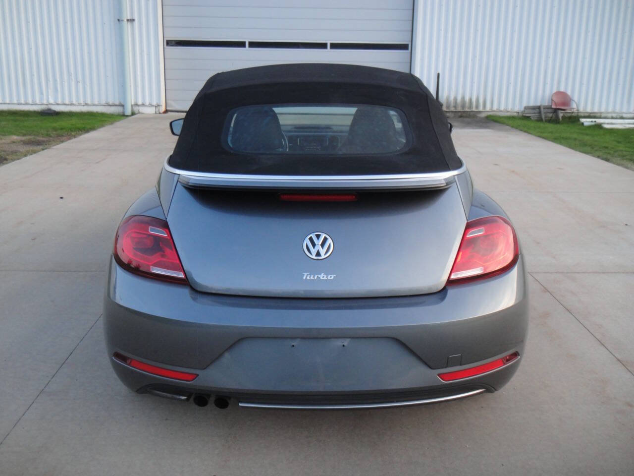 Used 2017 Volkswagen Beetle 1.8T FWD image 22