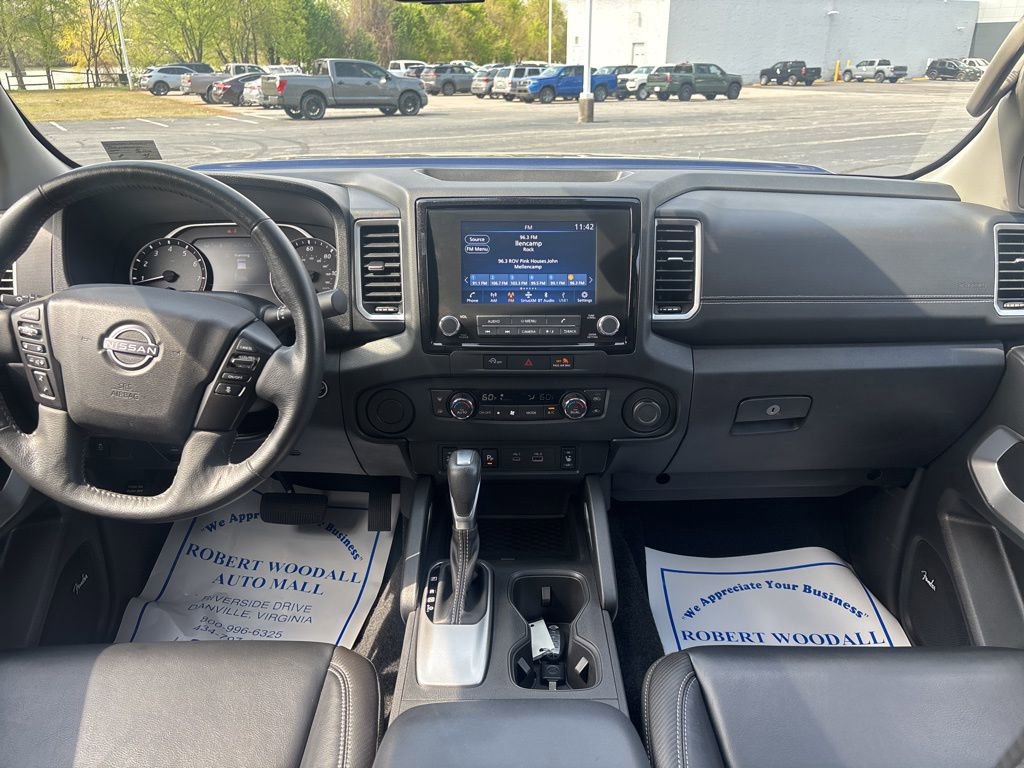 Used 2023 Nissan Frontier SV w/ SV Premium Package image 16