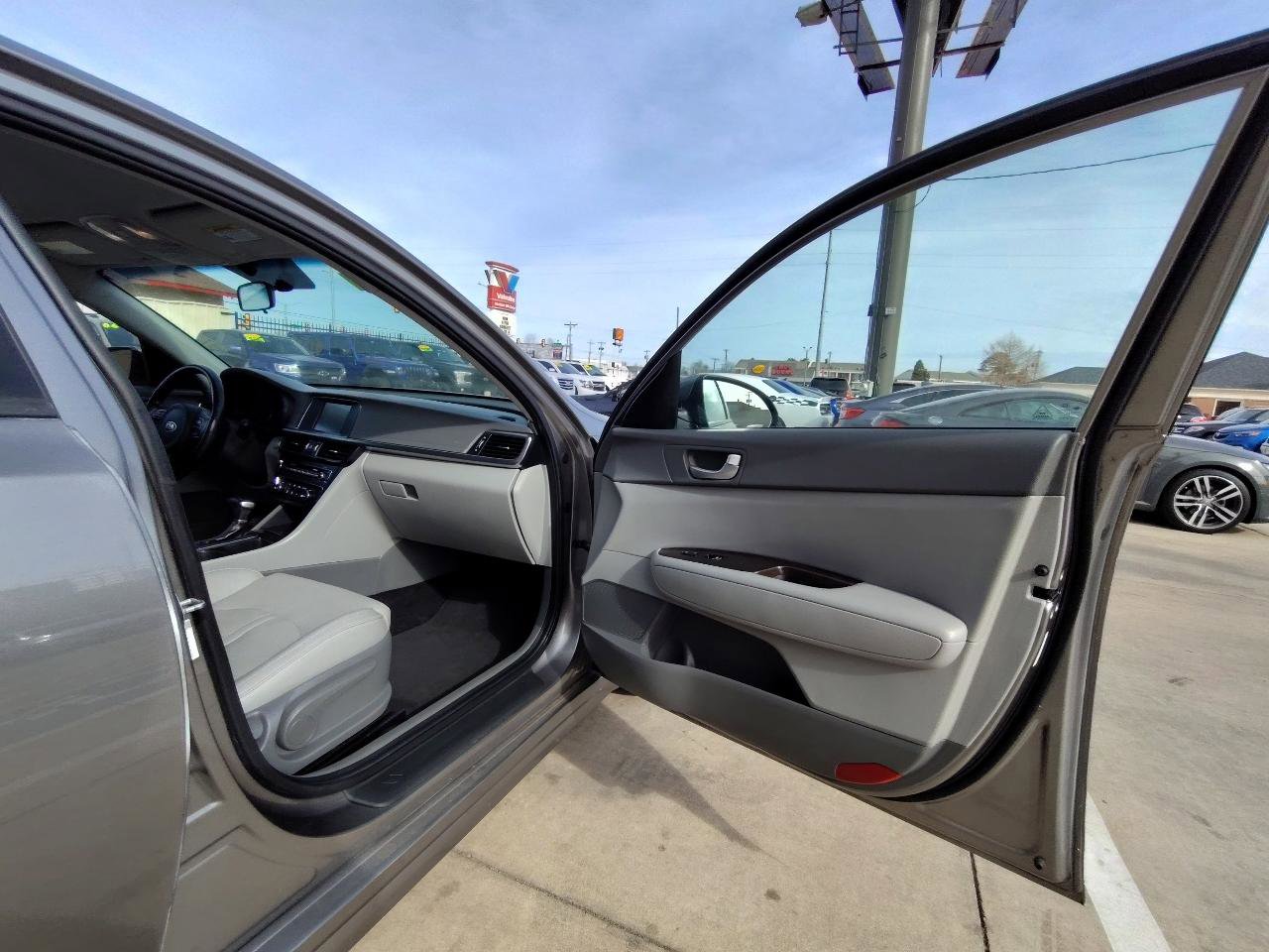 Used 2018 Kia Optima EX FWD image 40