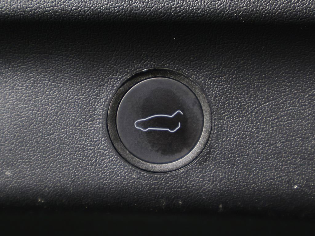 Used 2024 Tesla Model Y Performance AWD/4WD image 55