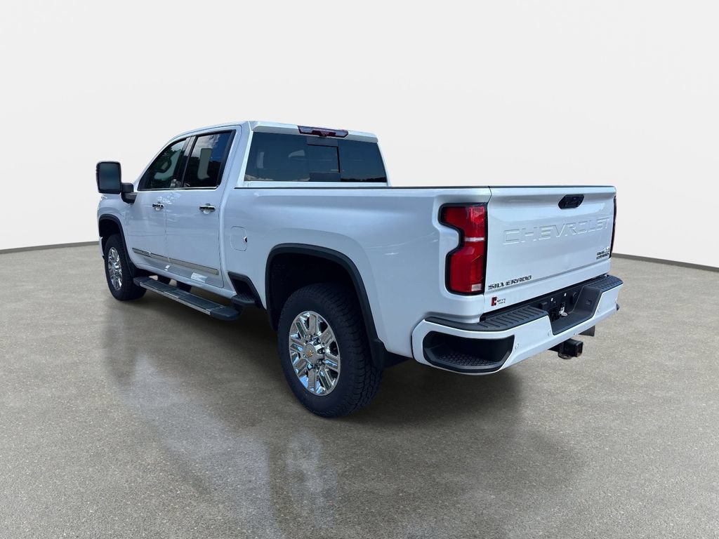Used 2024 Chevrolet Silverado 3500 High Country w/ Technology Package AWD/4WD image 6