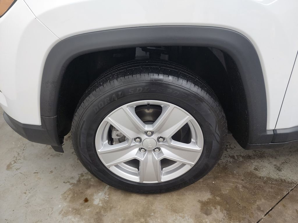 Used 2022 Jeep Compass Latitude w/ Convenience Group image 35