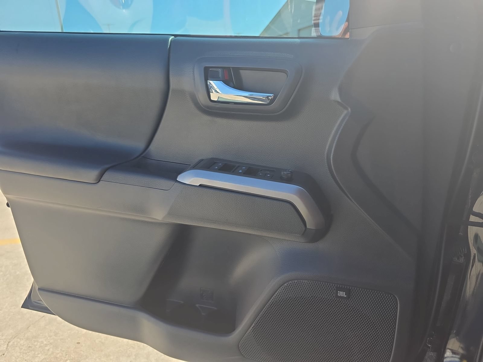 Used 2023 Toyota Tacoma Limited RWD image 24