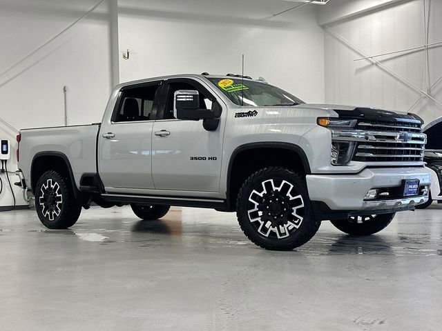 Used 2022 Chevrolet Silverado 3500 High Country w/ Z71 Off-Road Package video 2