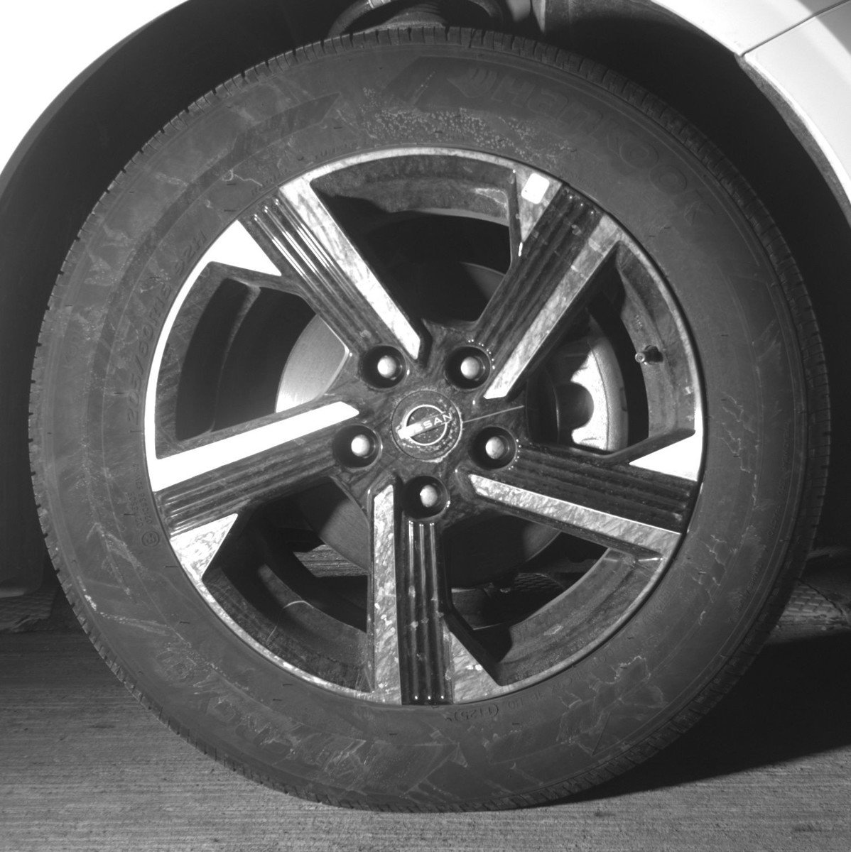 Used 2025 Nissan Sentra SV image 13