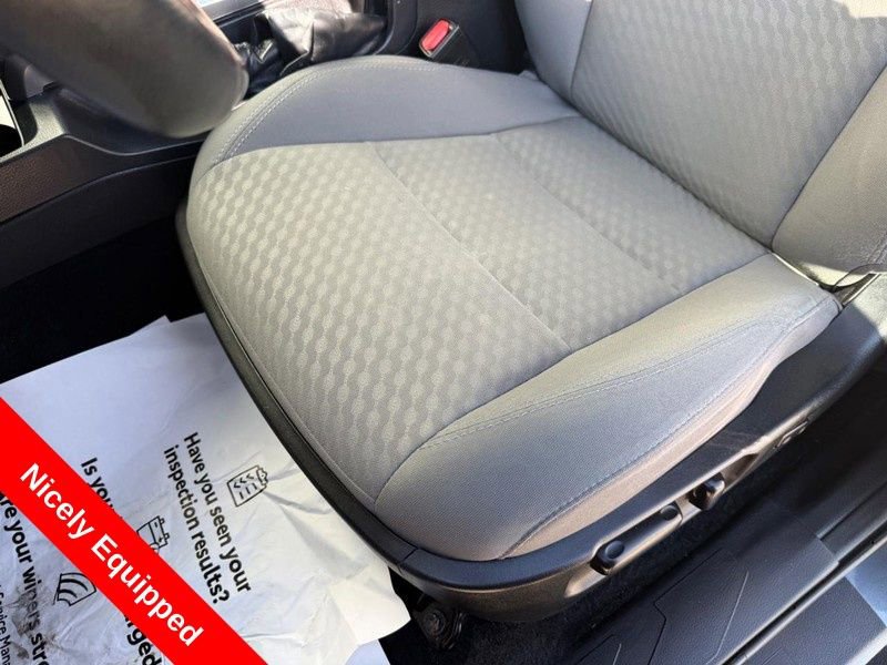 Used 2023 Toyota Tacoma SR5 AWD/4WD image 17