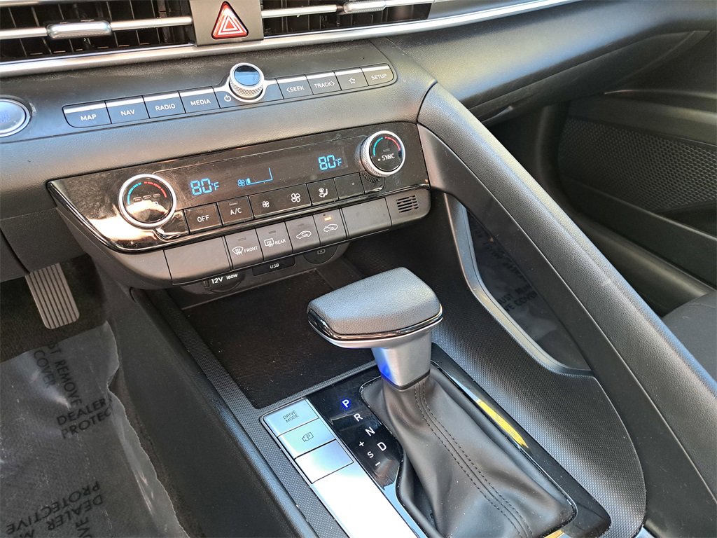 Used 2024 Hyundai Elantra SEL image 10