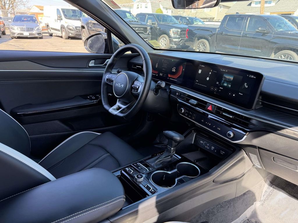 Used 2026 Kia K5 GT-Line image 11
