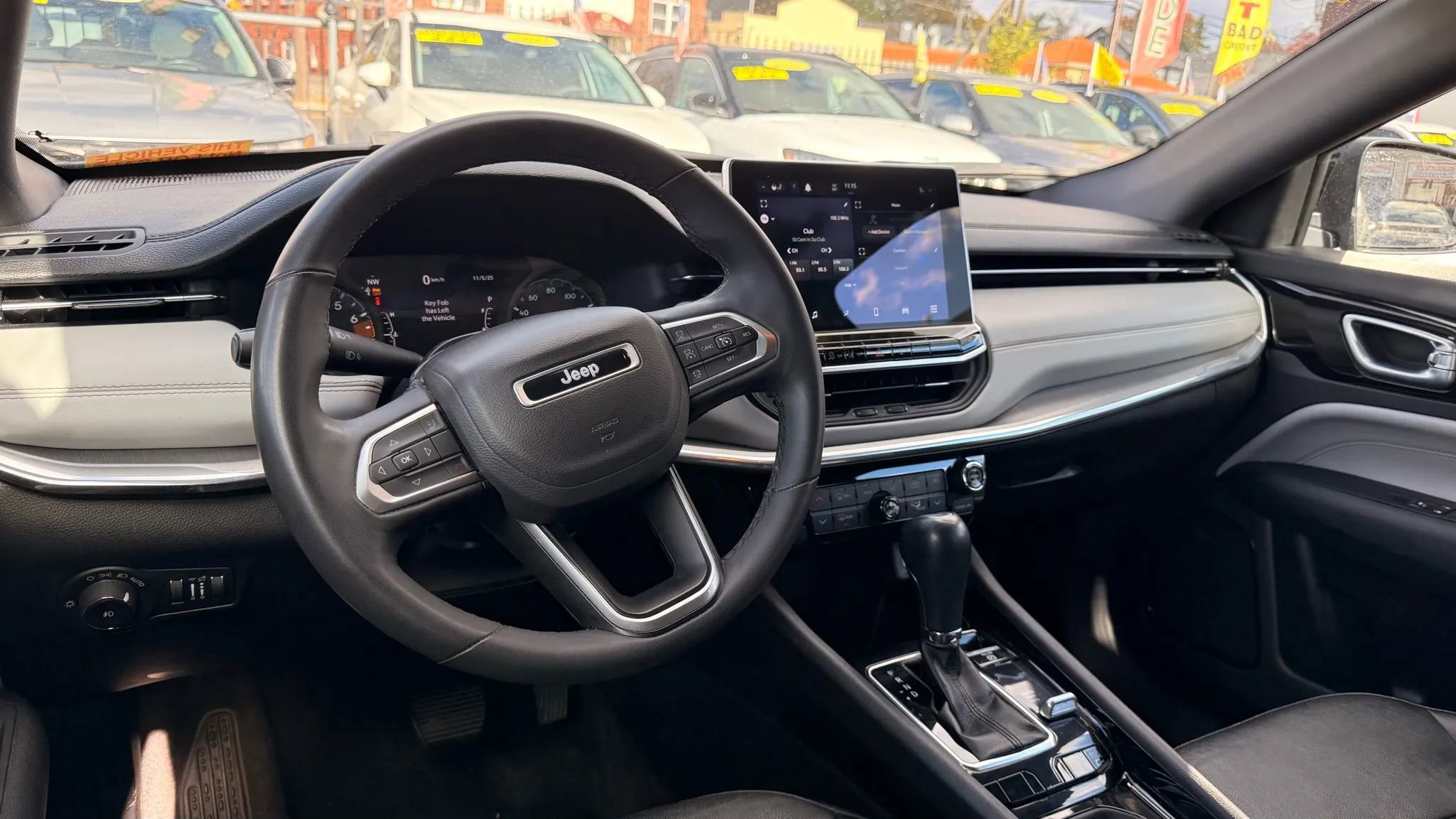 Used 2023 Jeep Compass Limited image 18