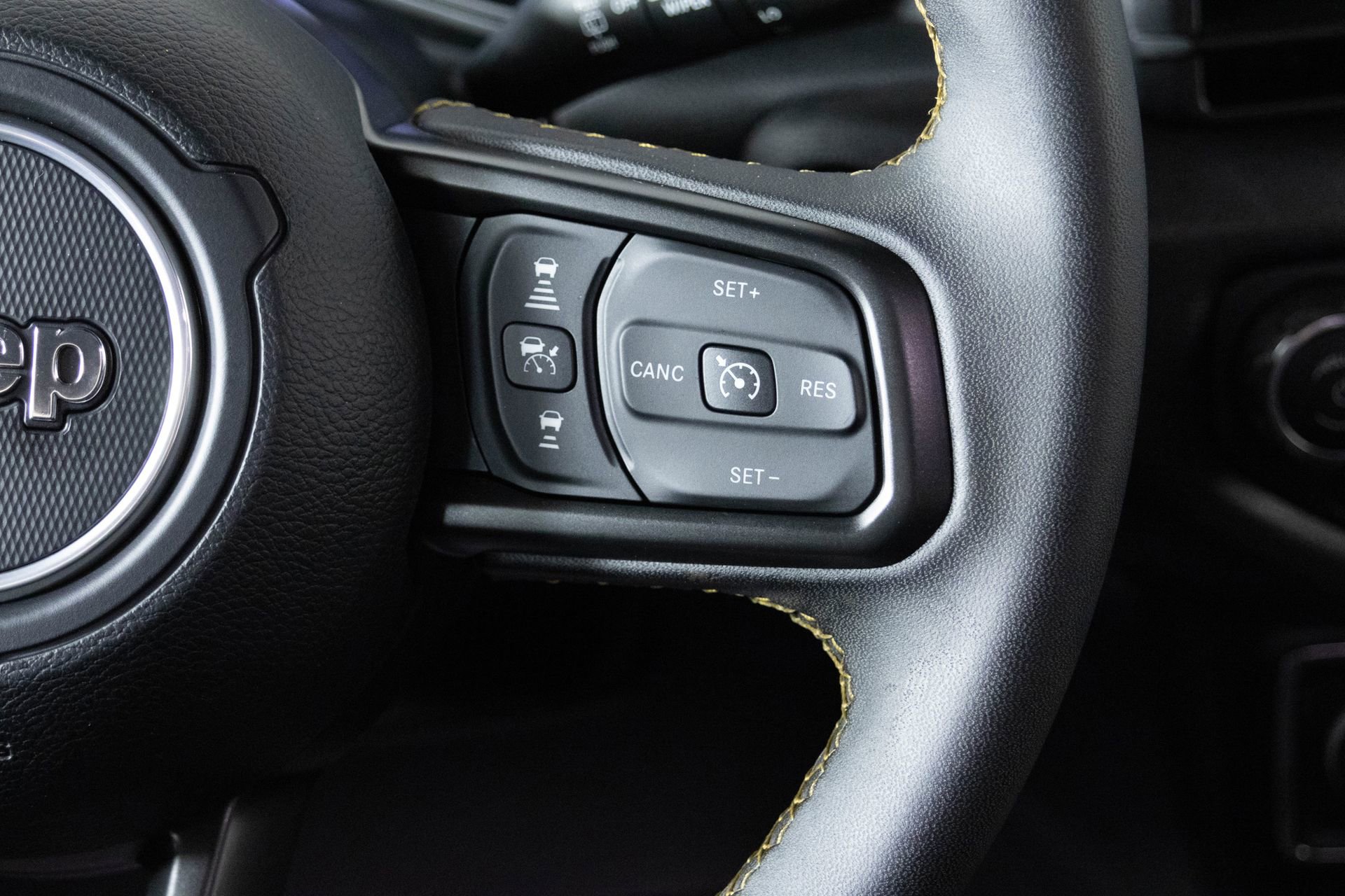 Used 2024 Jeep Wrangler Unlimited image 34