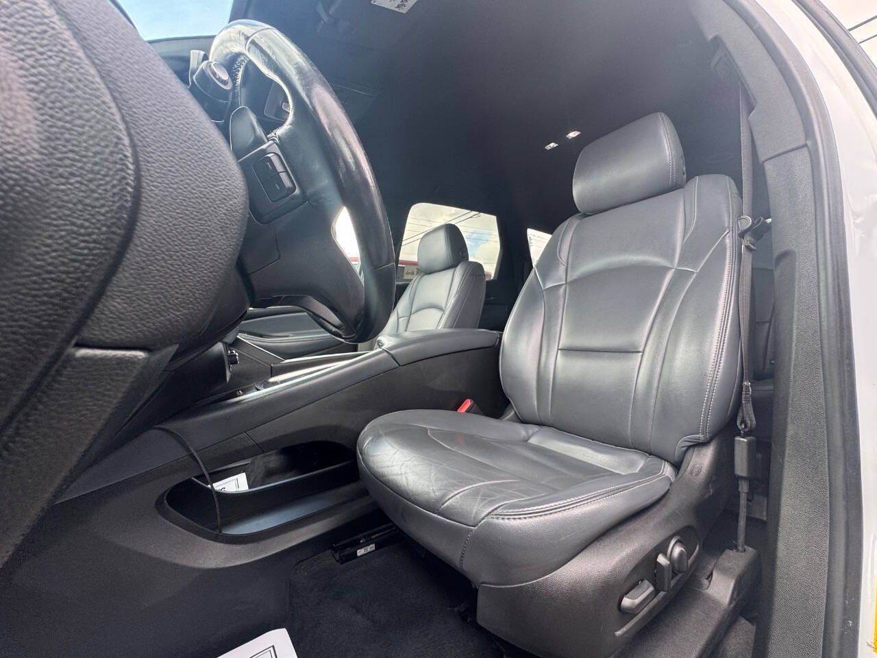 Used 2022 Buick Enclave Essence FWD image 10