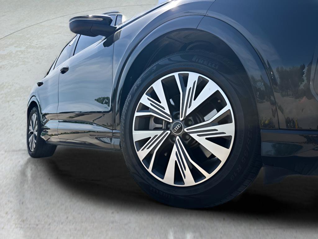 Used 2023 Audi Q4 e-tron Premium Plus image 16