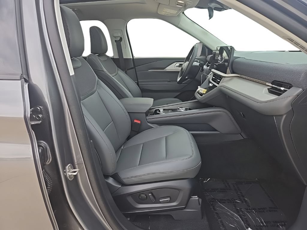 New 2026 Ford Explorer Active w/ Active Comfort Package AWD/4WD image 22