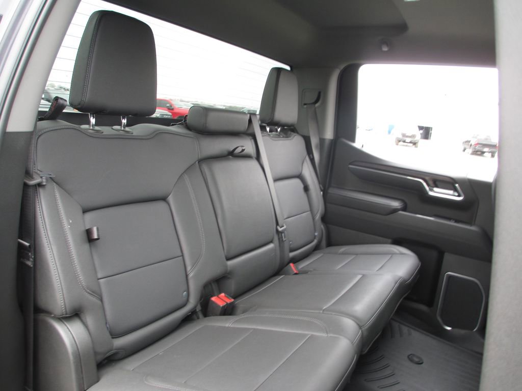 Used 2025 GMC Sierra 1500 SLT image 23