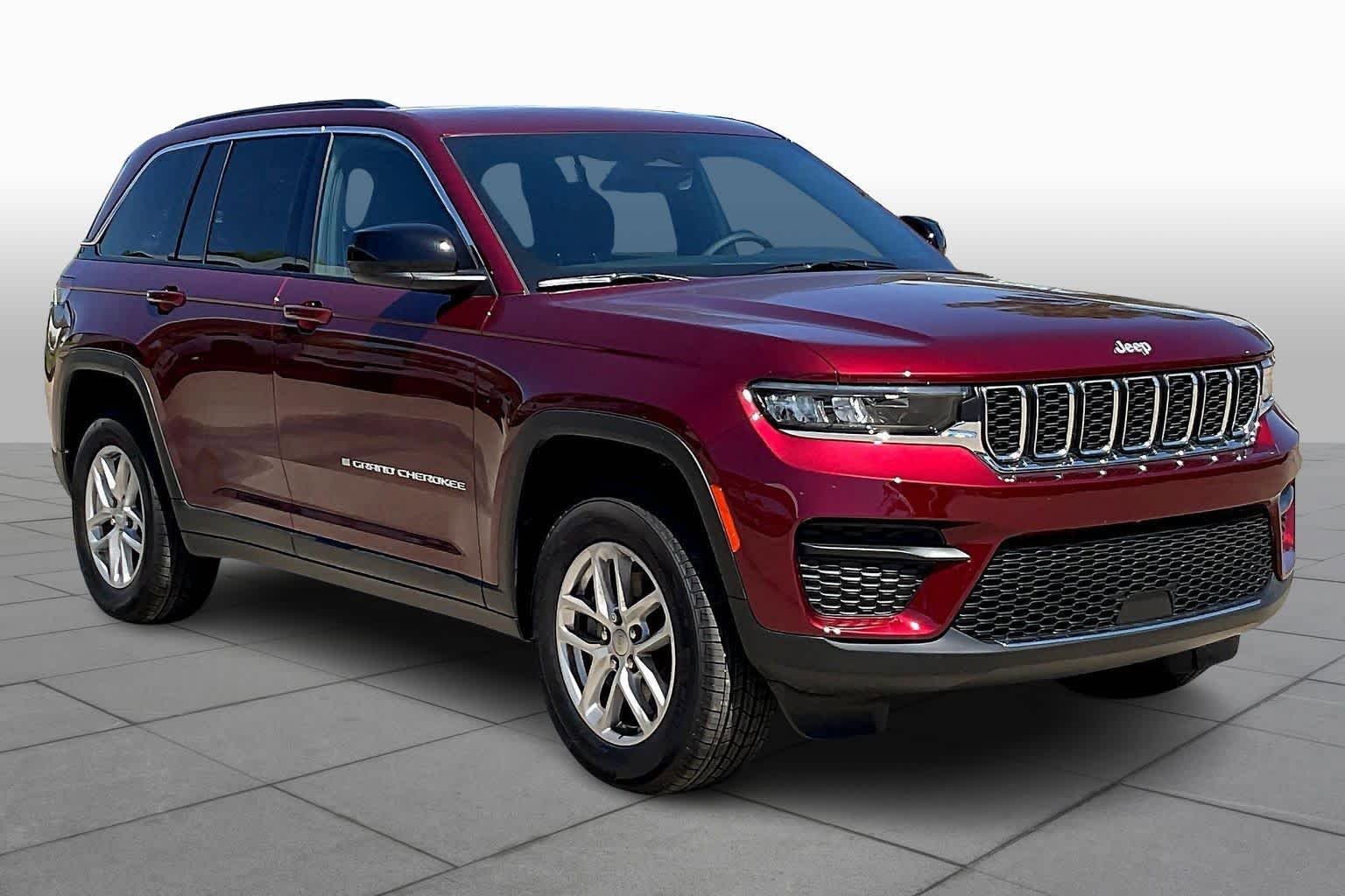 New 2025 Jeep Grand Cherokee Laredo X w/ Luxury Tech Group I video 2