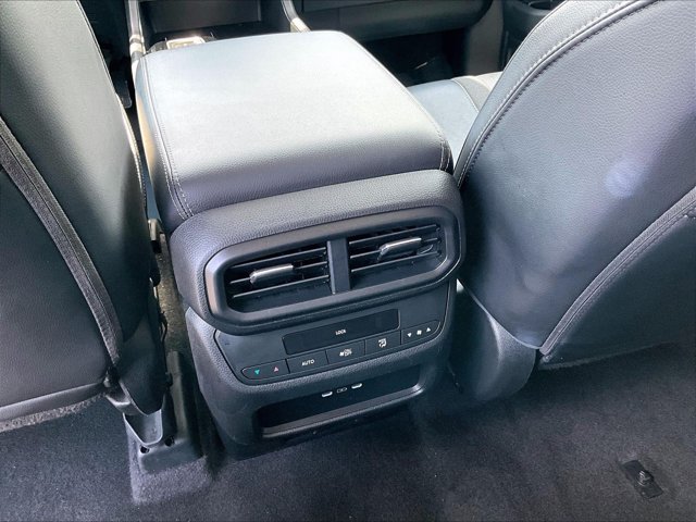 Used 2025 Honda Pilot EX-L image 24