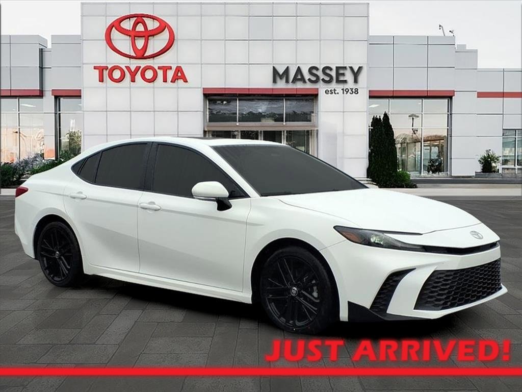 Used 2025 Toyota Camry SE