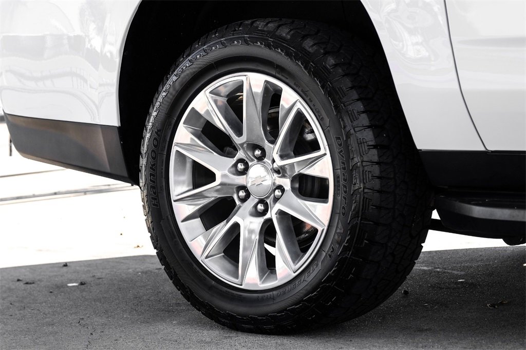 Used 2022 Chevrolet Suburban Premier image 61