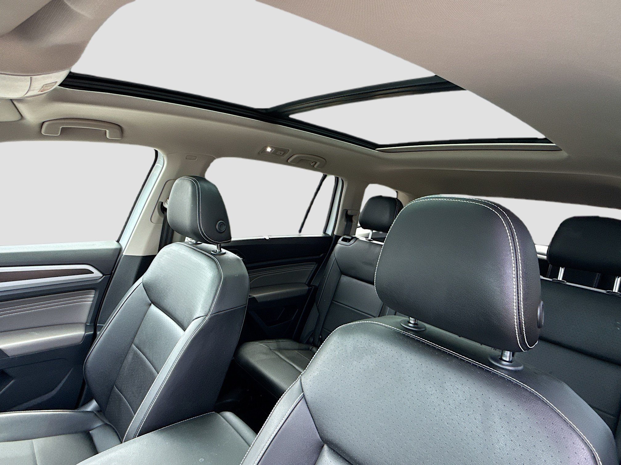 Used 2023 Volkswagen Atlas SE w/ Panoramic Sunroof Package FWD image 28