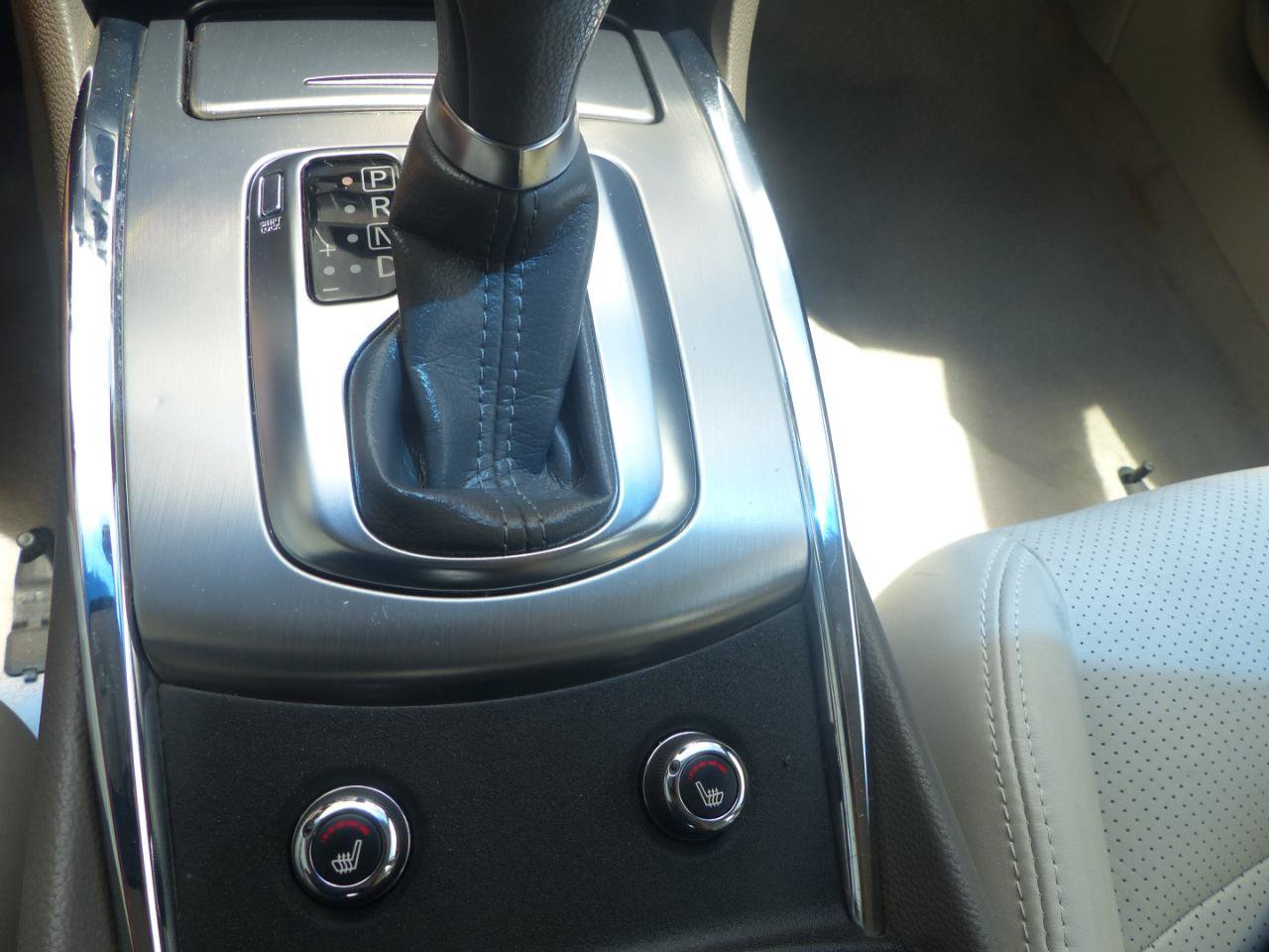 Used 2011 INFINITI G25 Journey RWD image 23