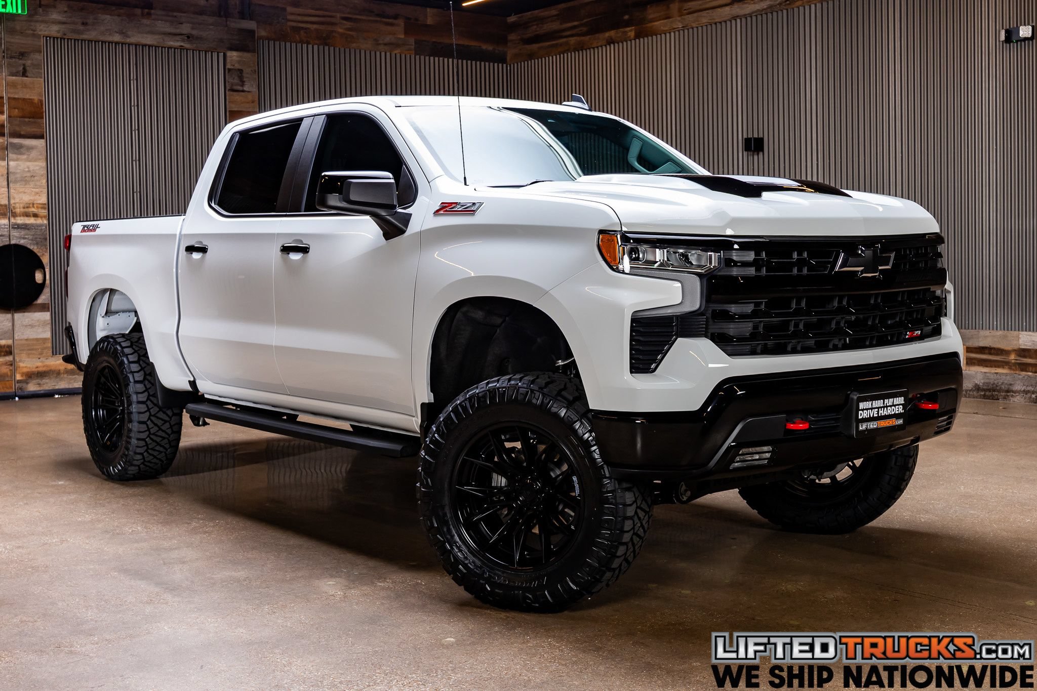 Used 2026 Chevrolet Silverado 1500 LT Trail Boss w/ Convenience Package II AWD/4WD image 1