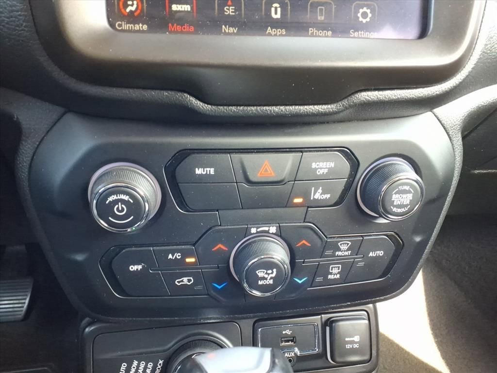 Used 2023 Jeep Renegade Trailhawk image 22