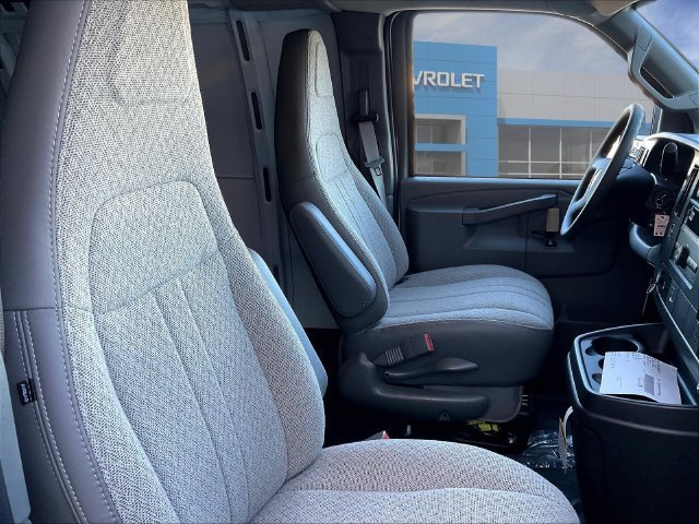 New 2026 Chevrolet Express 2500 w/ Driver Convenience Package RWD image 12
