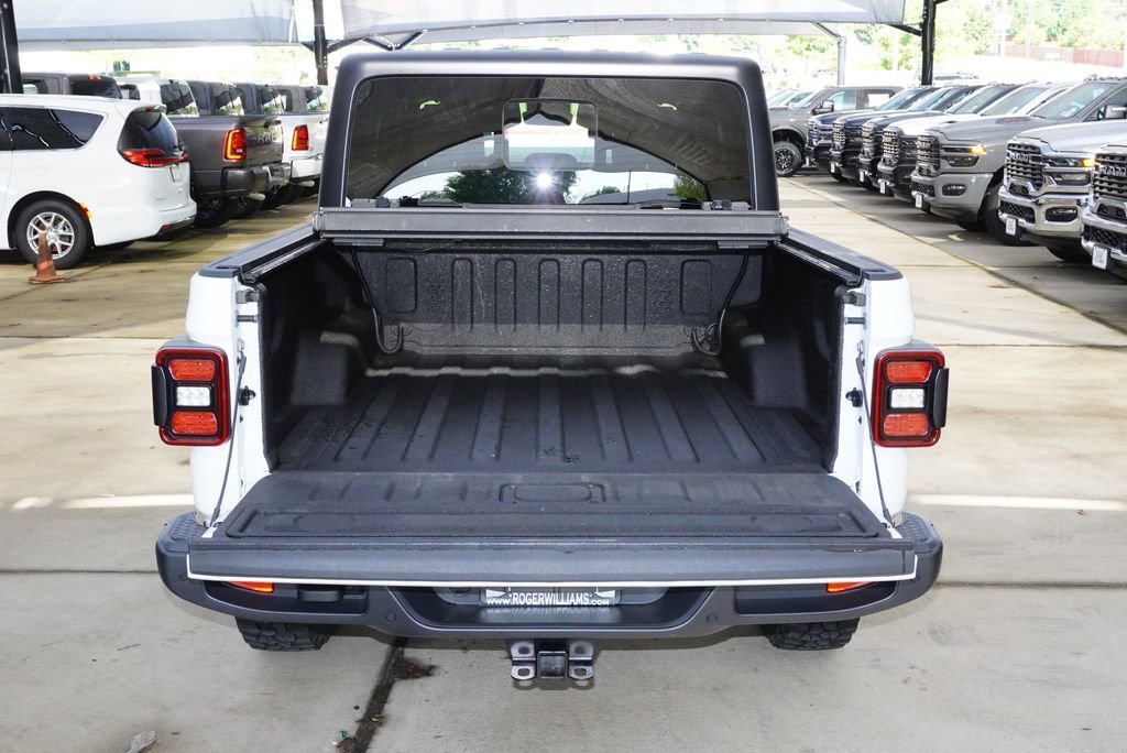 Used 2025 Jeep Gladiator Sport AWD/4WD image 27