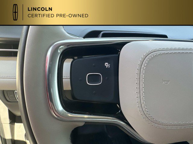 Certified 2025 Lincoln Nautilus Reserve AWD/4WD image 17