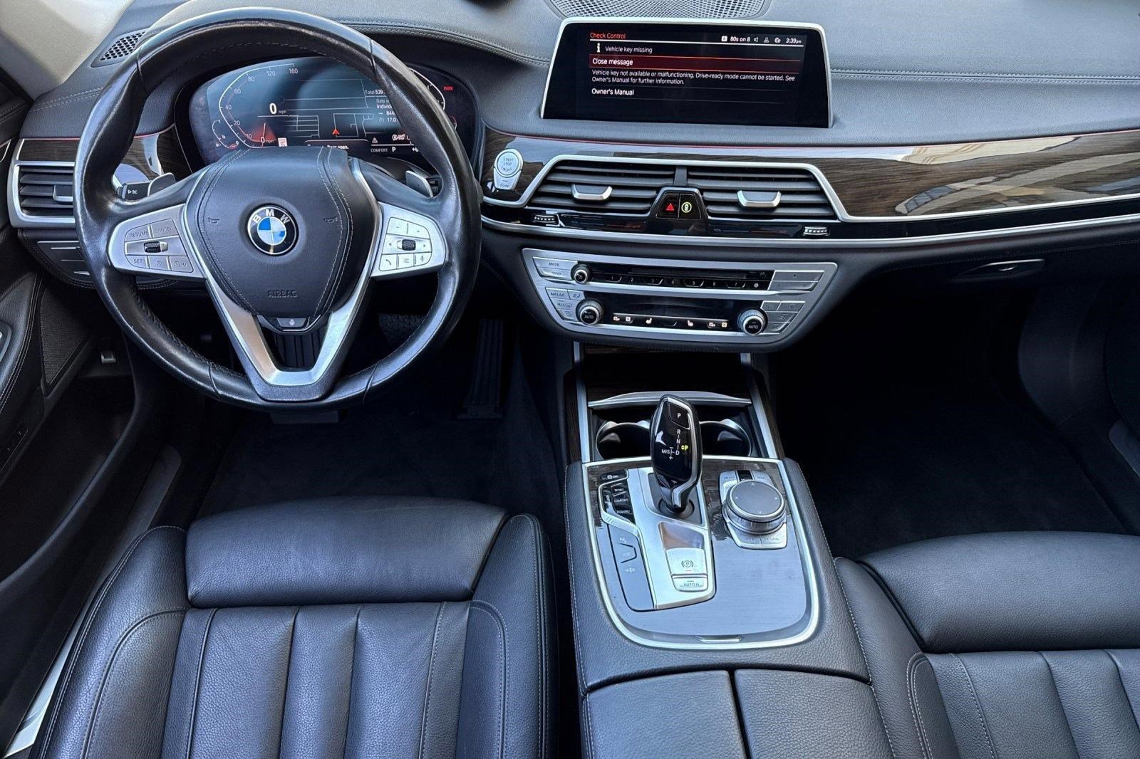 Used 2020 BMW 740i RWD image 25