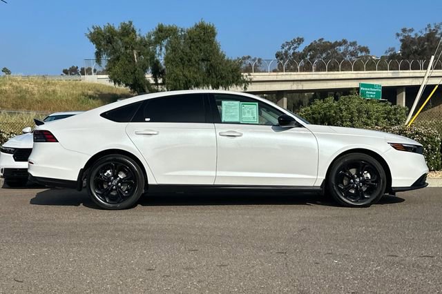 Certified 2025 Honda Accord SE image 4