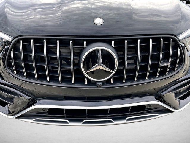 Used 2024 Mercedes-Benz GLC 43 AMG 4MATIC image 30