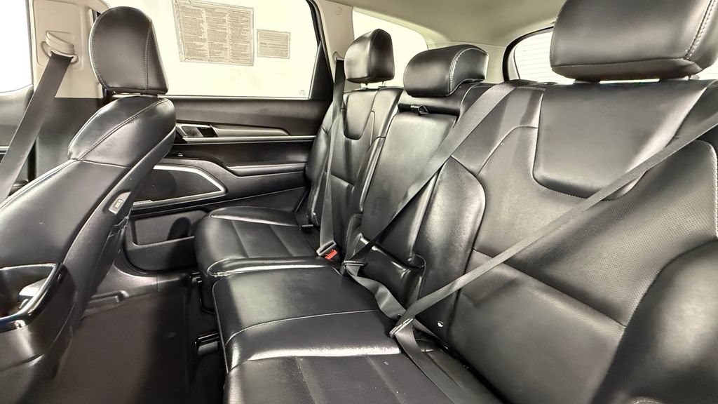 Used 2022 Kia Telluride LX AWD/4WD image 27