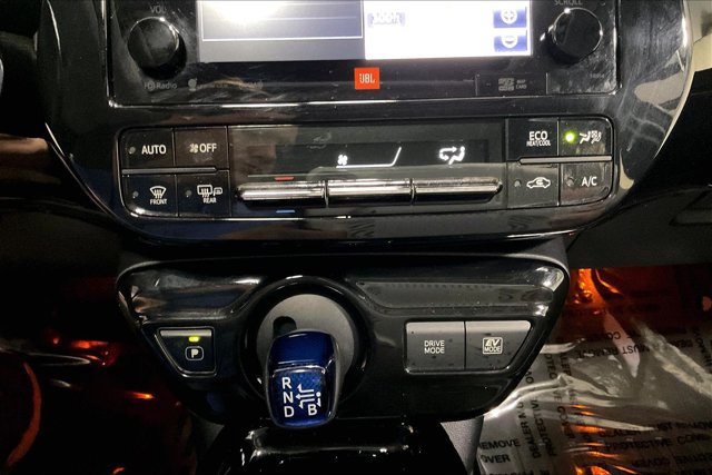 Used 2017 Toyota Prius Four w/ Advanced Technology Package FWD image 35