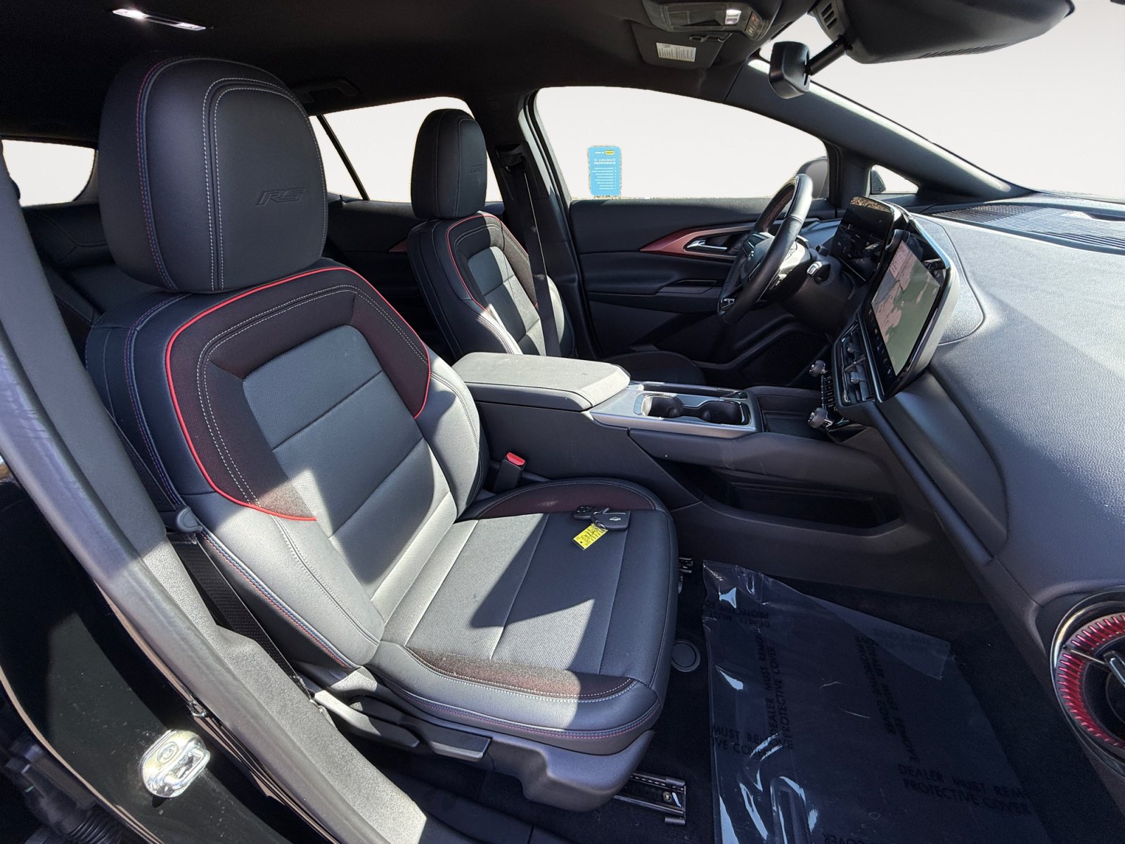 Used 2024 Chevrolet Equinox EV RS FWD image 19