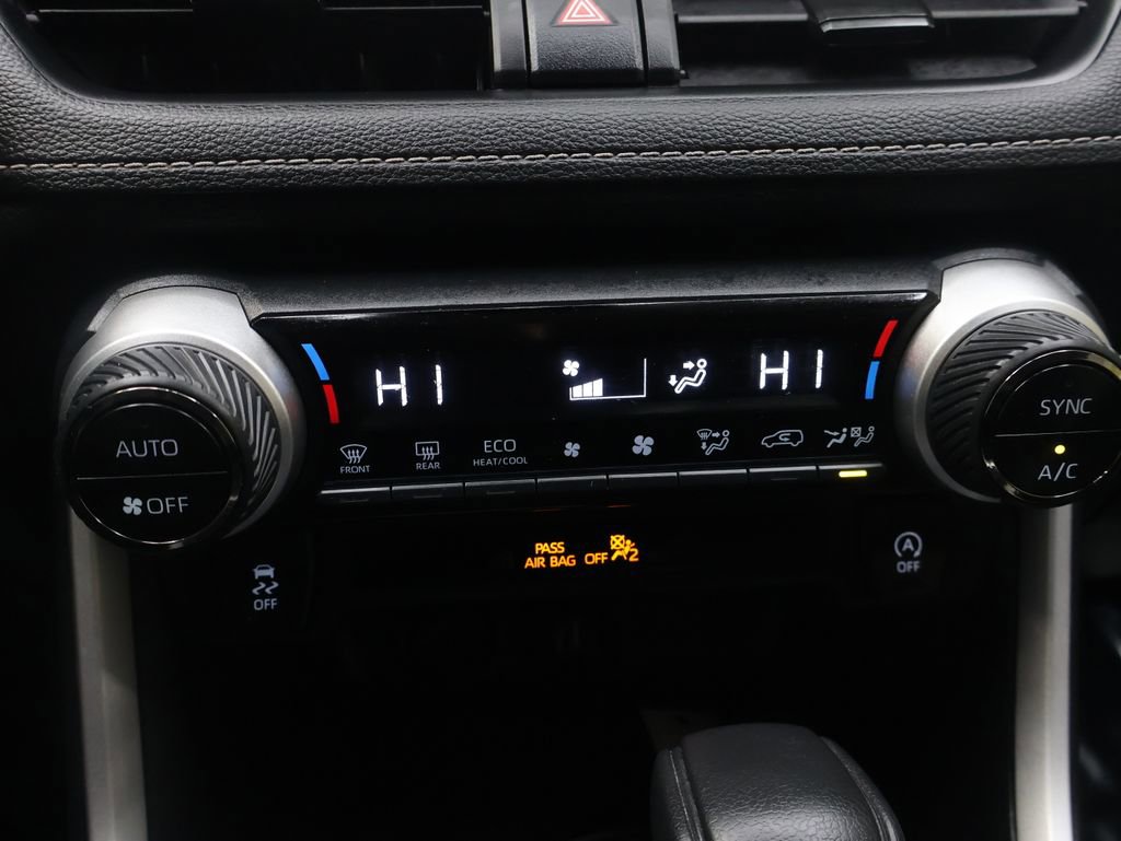 Used 2025 Toyota RAV4 XLE image 22